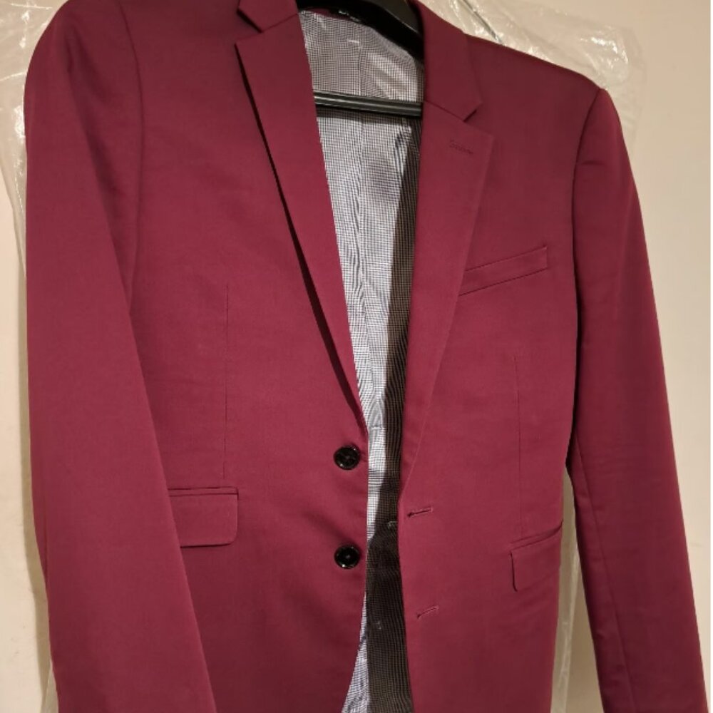 Small suit for men